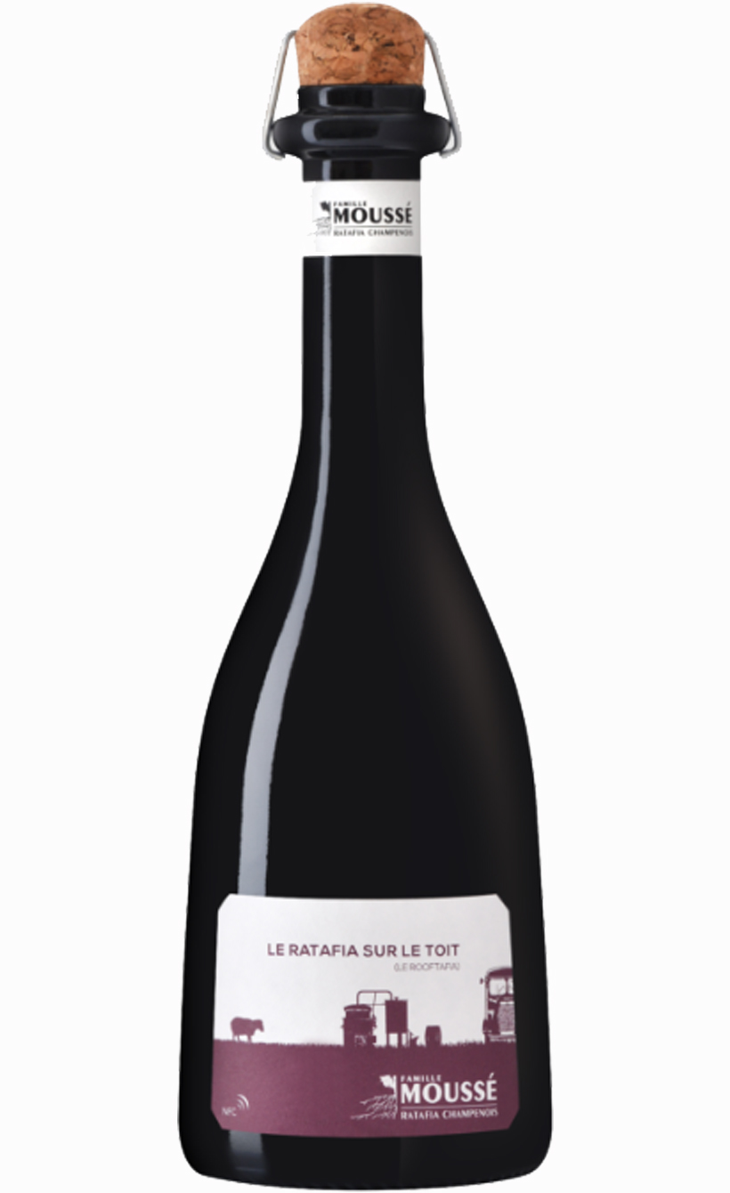 Фамиль Муссе Ле Ратафия Сюр Ле Тоа Шампенуа