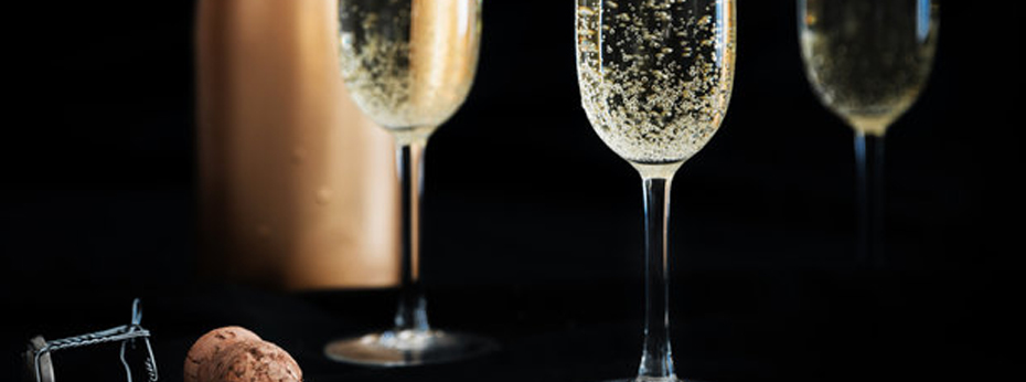 Разница между шампанским и игристым вином. Отличия и интересные факты.